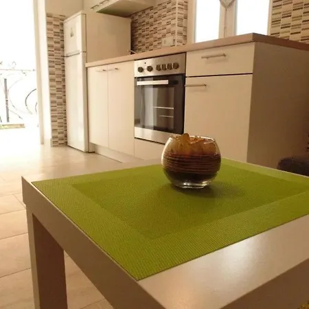Gogos Apartment Postira